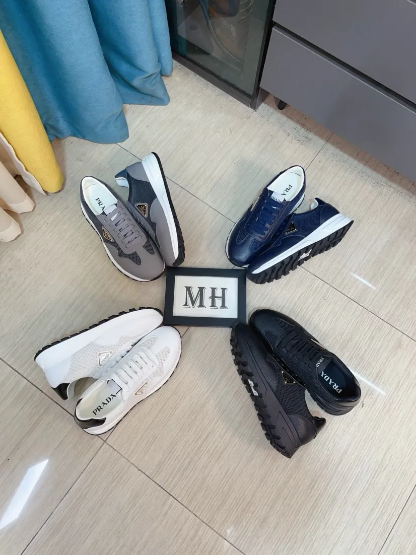Men's shoes 💰580🌹🌹High-quality new Prada counters are launched simultaneously. The new men's shoes and 😘fabrics are selected from imported mesh and glue-spraying technology. Imported cowhide lining. 👍🏿High-end☄️Open-molded non-slip rubber outsole, exquisite lines, simple and elegant, comfortable and high-end for leisure travel. Code number: 38 to 44